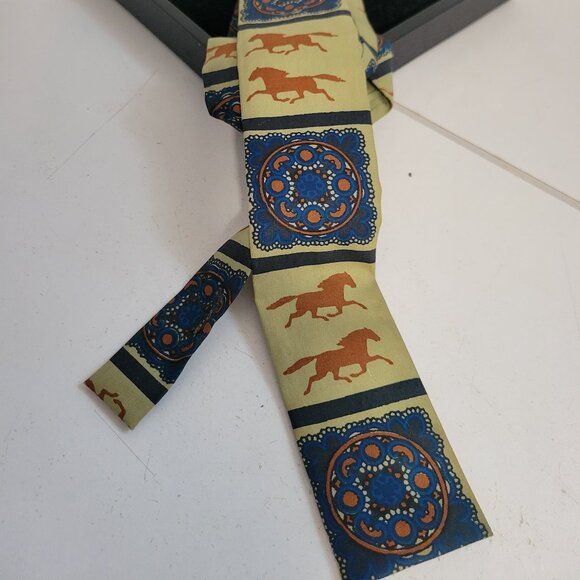 Vintage Rooster Hand Painted Square Tip Tie 1950's -60's Designer - Picture 1 of 3